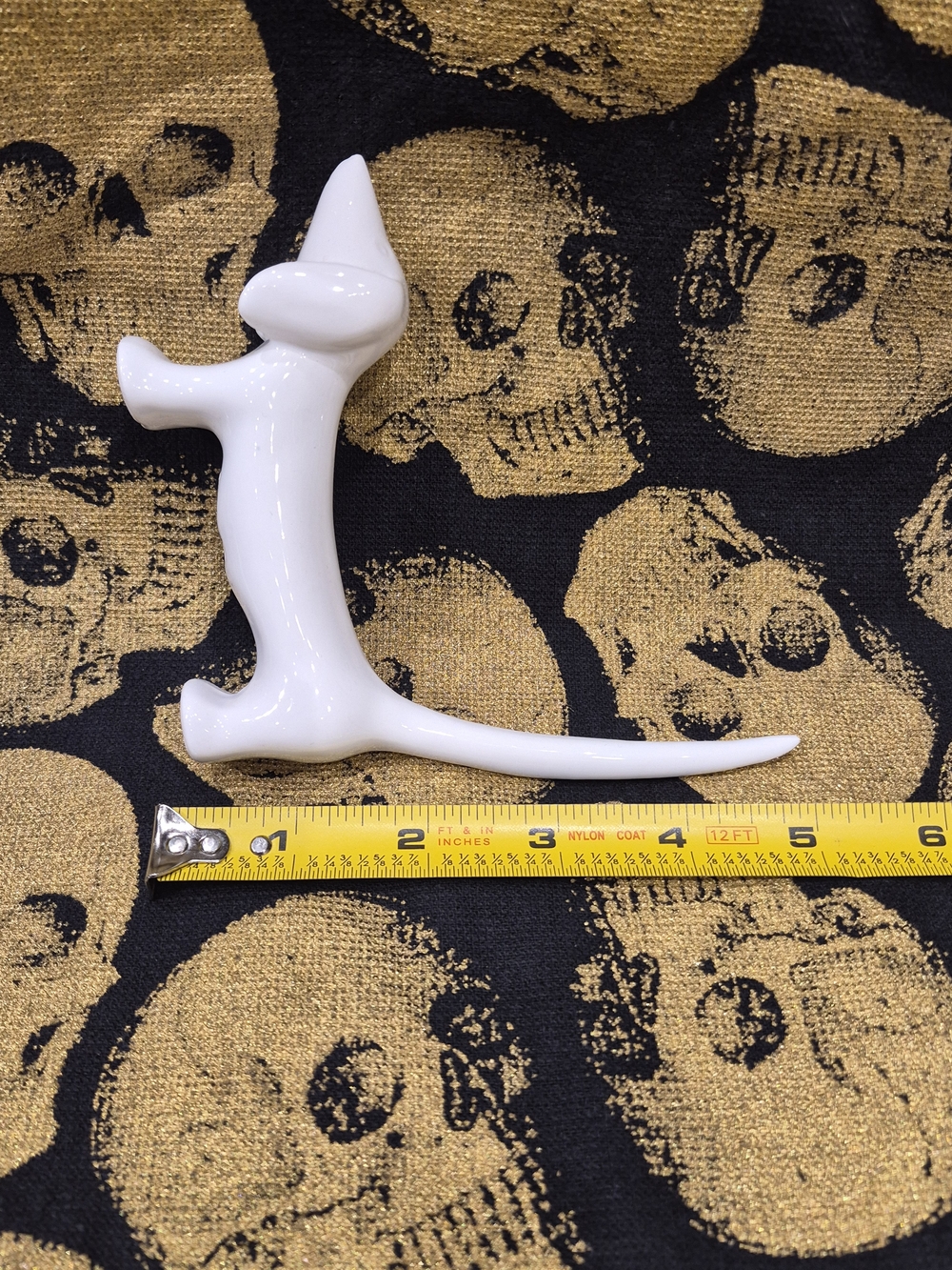 White Ceramic Dachshund Figurine Ring Holder - Picture 8 of 8